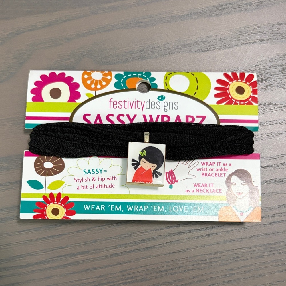 NWT Sassy Wrapz Stretchy Bracelet Necklace Scrabble H tile & Japanese image 90s